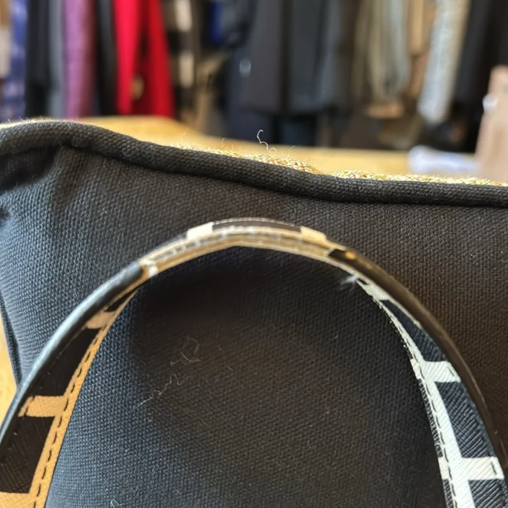 Kate Spade black & white very clean - Picture 4 of 15